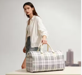 Weekender Duffel Bag (42 x 20 x 30 cm) | Carry-On for 1-2 Day Trip, Train/Flight/Travel & Gym/Classic Duffel | Cabin-Friendly 25 L Travel, Gym & Sports Bag for All,small travel bag